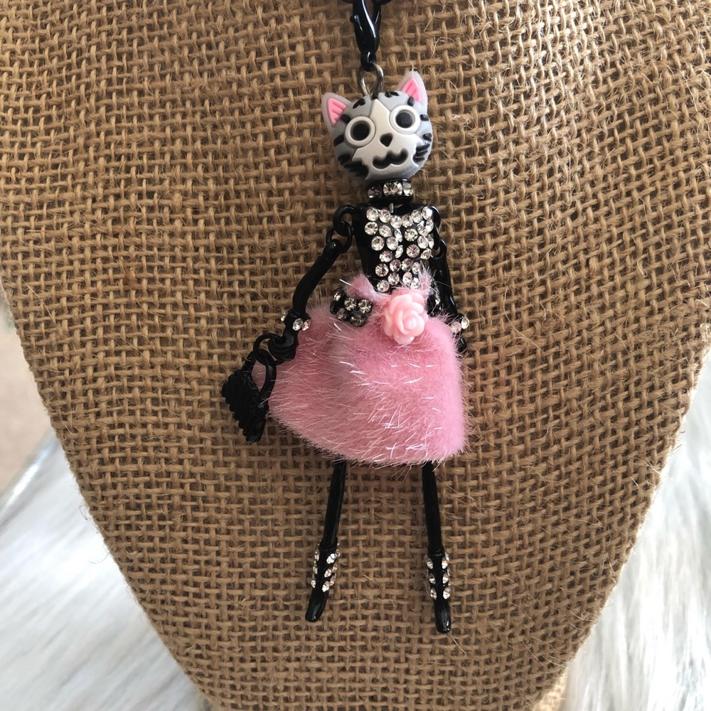 Cat Necklace - Picture 3 of 5